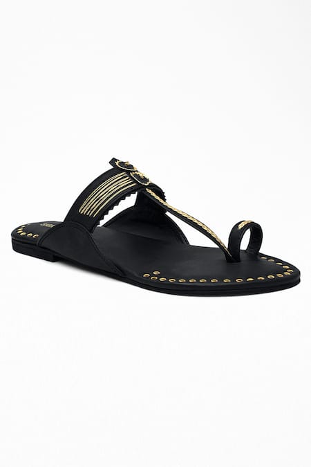 Signature Sole Black Hand Embroidered Kolhapuri Flats Online at Aza Fashions Signature Sole_Black Hand Embroidered Kolhapuri Flats _Online_at_Aza_Fashions