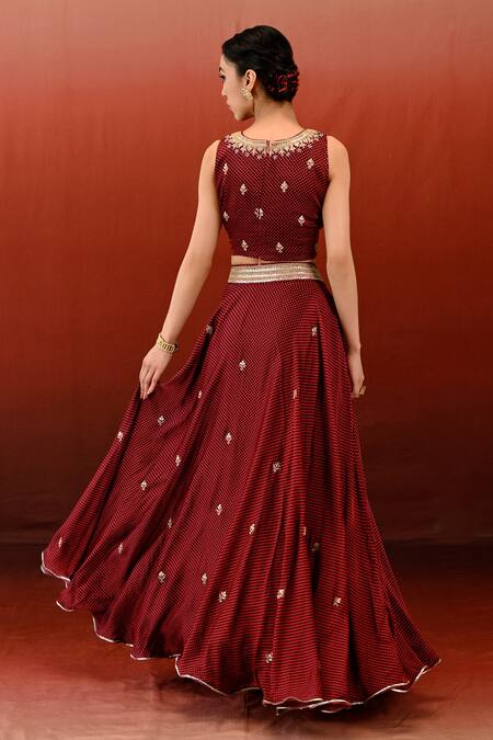 Swati Vijaivargie Maroon Silk, Brocade Embroidery Sarang Floral Jungle Print Cape Lehenga Set Online at Aza Fashions Swati Vijaivargie_Maroon Silk, Brocade Embroidery Sarang Floral Jungle Print Cape Lehenga Set _Online_at_Aza_Fashions