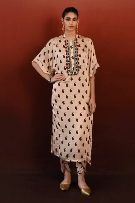 Swati Vijaivargie_Off White Bemberg Modal Satin Print Paisley Chameli Kaftan With Dhoti Pant _at_Aza_Fashions