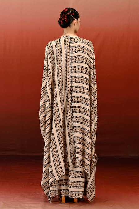 Shop Swati Vijaivargie Off White Noor Silk Abstract Print Cape Pant Set at Aza Fashions Shop_Swati Vijaivargie_Off White Noor Silk Abstract Print Cape Pant Set _at_Aza_Fashions