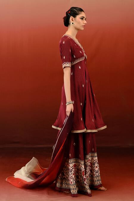 Buy Swati Vijaivargie Maroon Raat Rani Geometric Print Anarkali Sharara Set Online at Aza Fashions Buy_Swati Vijaivargie_Maroon Raat Rani Geometric Print Anarkali Sharara Set _Online_at_Aza_Fashions