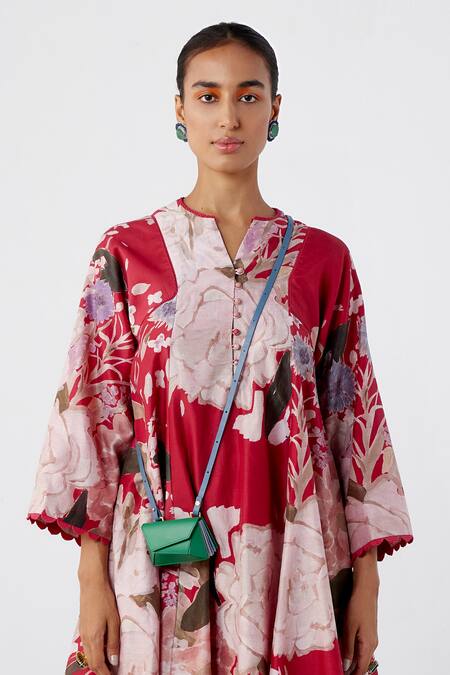 Ridhi Mehra Red Chanderi Printed Floral Notched Birdie Kurta And Tulip Pant Set Online at Aza Fashions Ridhi Mehra_Red Chanderi Printed Floral Notched Birdie Kurta And Tulip Pant Set _Online_at_Aza_Fashions