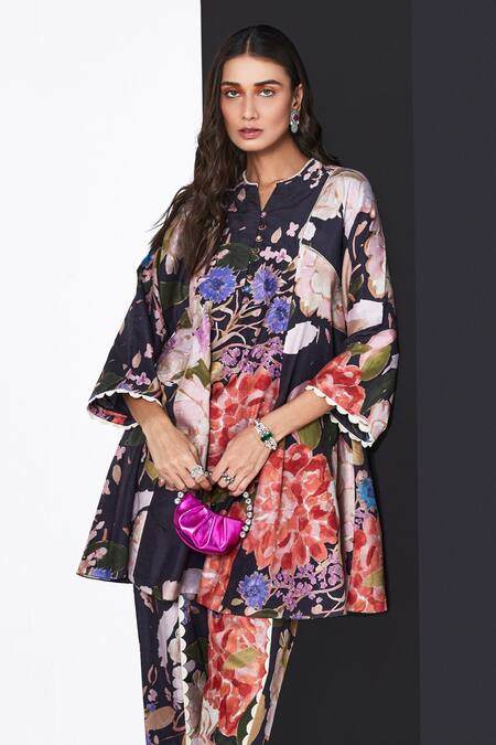 Ridhi Mehra Black Chanderi Printed Floral Notched Aimberi Kurta And Tulip Pant Set Online at Aza Fashions Ridhi Mehra_Black Chanderi Printed Floral Notched Aimberi Kurta And Tulip Pant Set _Online_at_Aza_Fashions