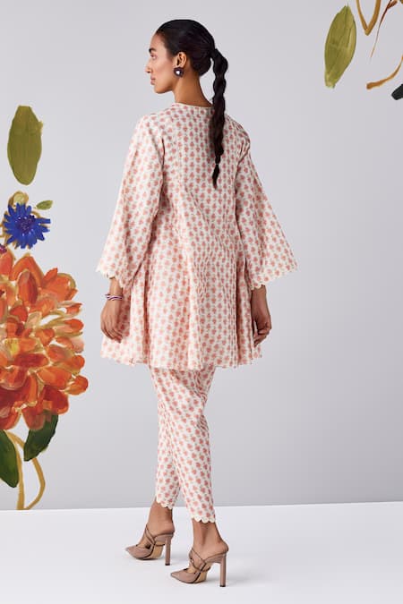 Shop Ridhi Mehra Ivory Chanderi Printed Floral Notched Kurta And Tulip Pant Set at Aza Fashions Shop_Ridhi Mehra_Ivory Chanderi Printed Floral Notched Kurta And Tulip Pant Set _at_Aza_Fashions