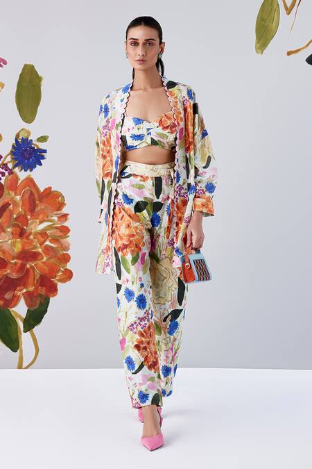 Buy Ridhi Mehra Green Chanderi Embroidery Sweetheart Neck Marguerite Printed Cape Pant Set Online at Aza Fashions Buy_Ridhi Mehra_Green Chanderi Embroidery Sweetheart Neck Marguerite Printed Cape Pant Set _Online_at_Aza_Fashions