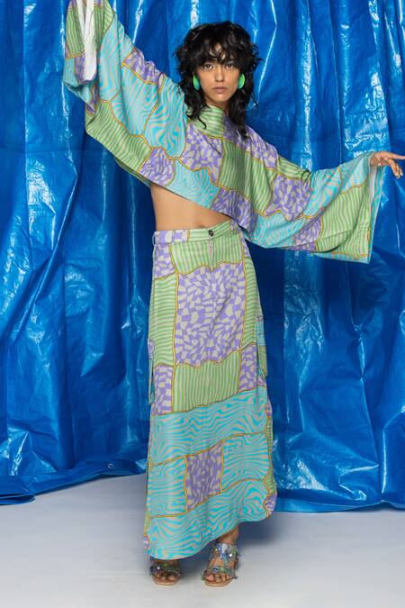 Buy_Doh Tak Keh_Grey Muslin Boat Neck Illaake Printed Kimono Sleeve Top_Online_at_Aza_Fashions