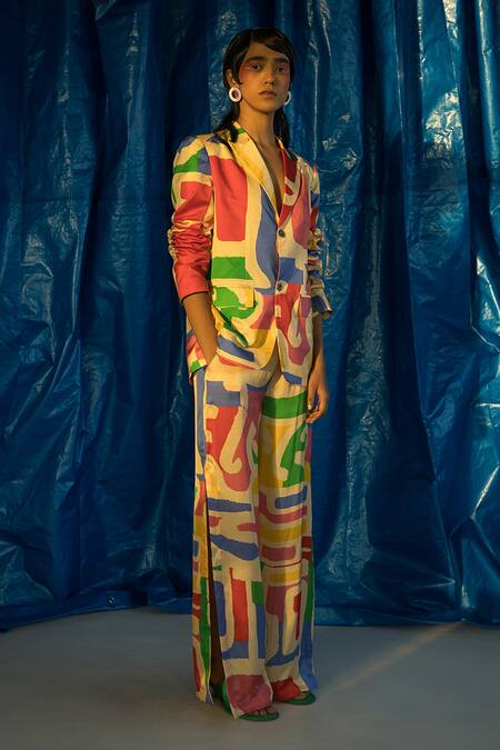 Doh Tak Keh Beige Satin Lipi Abstract Print Blazer Online at Aza Fashions Doh Tak Keh_Beige Satin Lipi Abstract Print Blazer_Online_at_Aza_Fashions