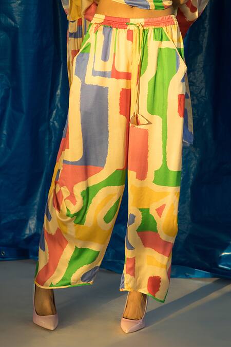 Buy_Doh Tak Keh_Beige Cupro Magnum Satin Printed Abstract Lipi Lounge Trouser _Online_at_Aza_Fashions