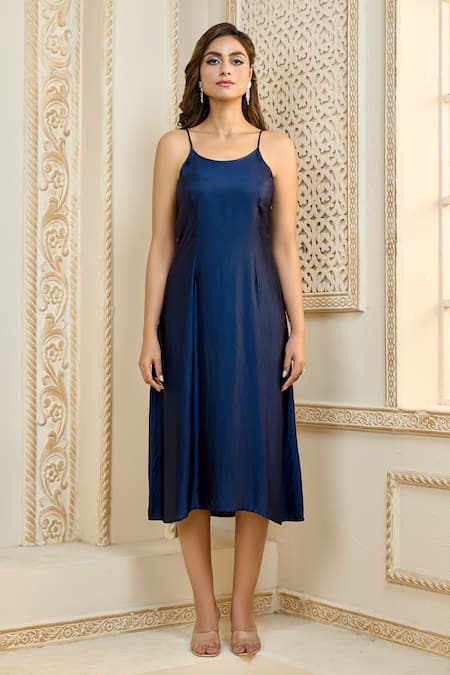 Buy_Ariyana By Aza_Blue Viscose, Modal Sequins Split V-neck Embroidered Kaftan _Online_at_Aza_Fashions