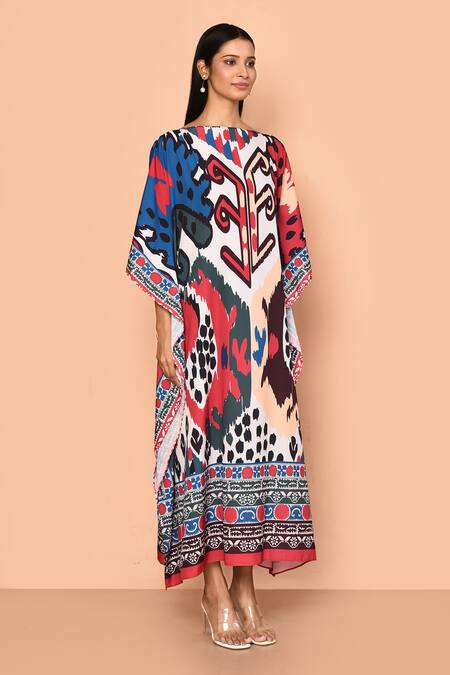 Naintara Bajaj_Multi Color Georgette Print Abstract Straight Neck Tribal Kaftan_at_Aza_Fashions