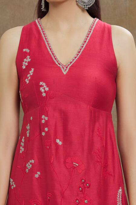 Buy_1999ad By Amita & Deepak_Red Chanderi Embroidery V-neck Kurta Sharara Set _Online_at_Aza_Fashions