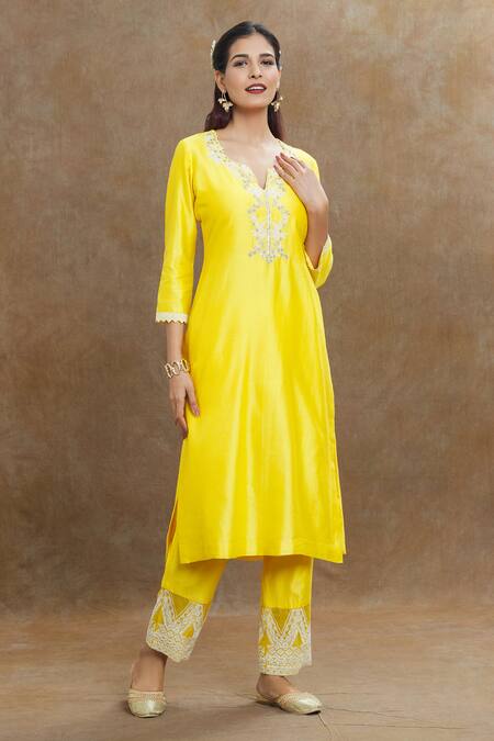 1999ad By Amita & Deepak_Yellow Chanderi Sequins, Embroidery Split V-neck Yoke Kurta And Pant Set _at_Aza_Fashions