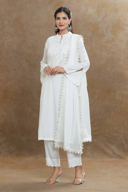 Buy_1999ad By Amita & Deepak_Off White Muslin Mirrors, Embroidery Collared Thread Kurta Pant Set _Online_at_Aza_Fashions