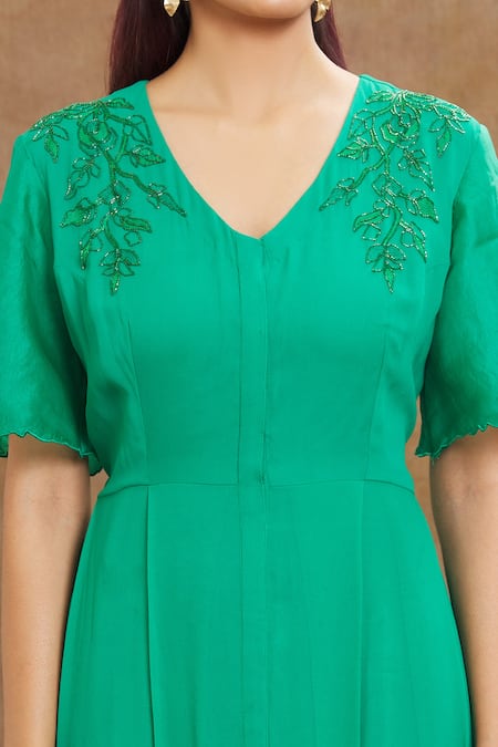 1999ad By Amita & Deepak Green Georgette Cut Work V-neck Embroidered V Dress Online at Aza Fashions 1999ad By Amita & Deepak_Green Georgette Cut Work V-neck Embroidered V Dress _Online_at_Aza_Fashions