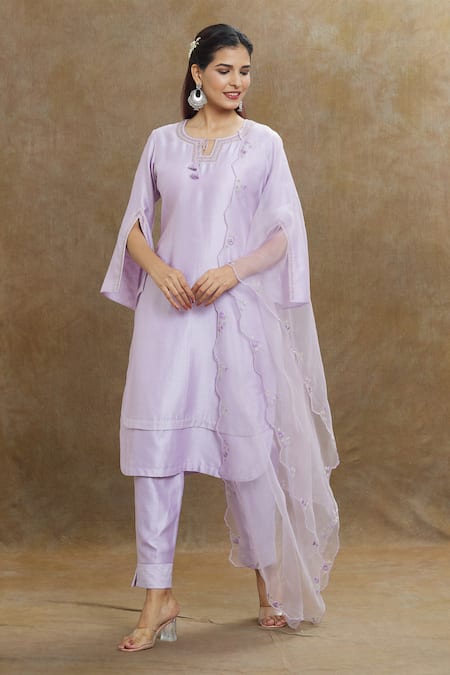 1999AD By Amita & Deepak Neck Embroidered Kurta Pant Set 