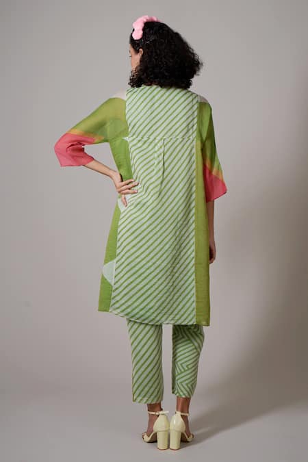 Shop Priti Prashant Green Cotton, Silk Collared Keshi Geometric Print Tunic And Pant Set at Aza Fashions Shop_Priti Prashant_Green Cotton, Silk Collared Keshi Geometric Print Tunic And Pant Set _at_Aza_Fashions