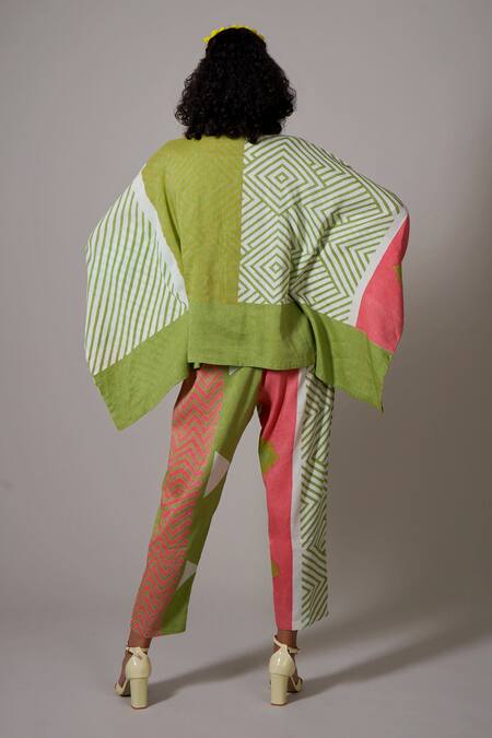 Shop Priti Prashant Green Linen V-neck Fuji Geometric Print Kaftan Top And Pant Set at Aza Fashions Shop_Priti Prashant_Green Linen V-neck Fuji Geometric Print Kaftan Top And Pant Set _at_Aza_Fashions