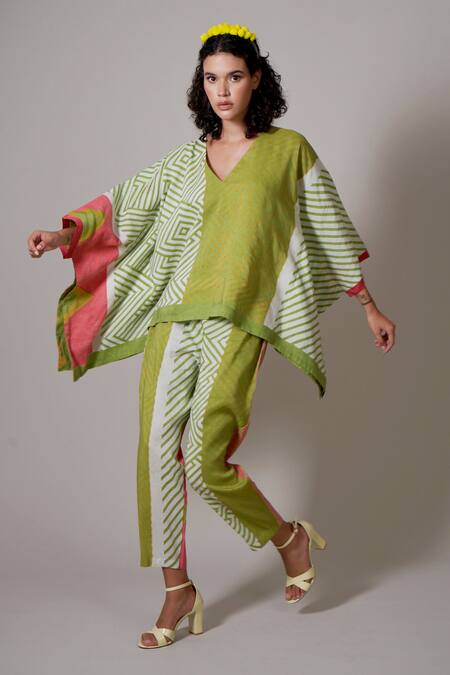 Priti Prashant Green Linen V-neck Fuji Geometric Print Kaftan Top And Pant Set Online at Aza Fashions Priti Prashant_Green Linen V-neck Fuji Geometric Print Kaftan Top And Pant Set _Online_at_Aza_Fashions