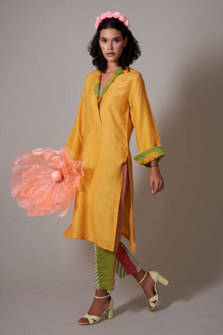 Priti Prashant Yellow Linen Beads Keyhole Neck Botan Tunic And Printed Pant Set Online at Aza Fashions Priti Prashant_Yellow Linen Beads Keyhole Neck Botan Tunic And Printed Pant Set _Online_at_Aza_Fashions