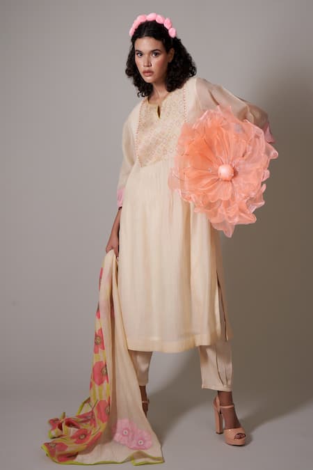 Priti Prashant Beige Cotton, Silk Beads, Applique, Embroidery Gekka Pleated Handwoven Kurta Set Online at Aza Fashions Priti Prashant_Beige Cotton, Silk Beads, Applique, Embroidery Gekka Pleated Handwoven Kurta Set _Online_at_Aza_Fashions