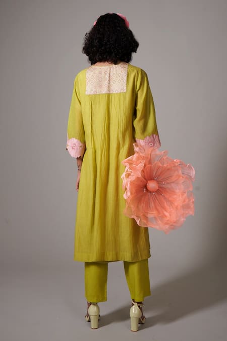 Shop Priti Prashant Green Cotton, Silk, Muslin Beads, Gekka Pleated Handwoven Kurta Pant Set at Aza Fashions Shop_Priti Prashant_Green Cotton, Silk, Muslin Beads, Gekka Pleated Handwoven Kurta Pant Set _at_Aza_Fashions