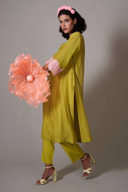 Buy Priti Prashant Green Cotton, Silk, Muslin Beads, Gekka Pleated Handwoven Kurta Pant Set Online at Aza Fashions Buy_Priti Prashant_Green Cotton, Silk, Muslin Beads, Gekka Pleated Handwoven Kurta Pant Set _Online_at_Aza_Fashions