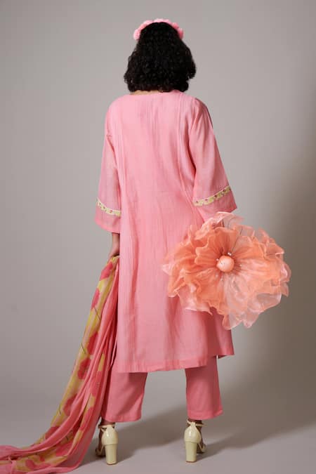 Shop Priti Prashant Peach Cotton, Silk Embroidery Split V-neck Sagiso Applique Floral Kurta Set at Aza Fashions Shop_Priti Prashant_Peach Cotton, Silk Embroidery Split V-neck Sagiso Applique Floral Kurta Set _at_Aza_Fashions