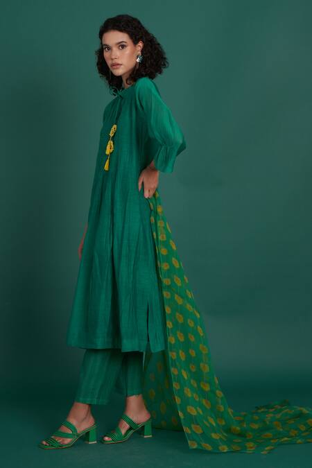 Priti Prashant Emerald Green Cotton, , Orina Smocked Kurta Set With Printed Dupatta Online at Aza Fashions Priti Prashant_Emerald Green Cotton, , Orina Smocked Kurta Set With Printed Dupatta _Online_at_Aza_Fashions