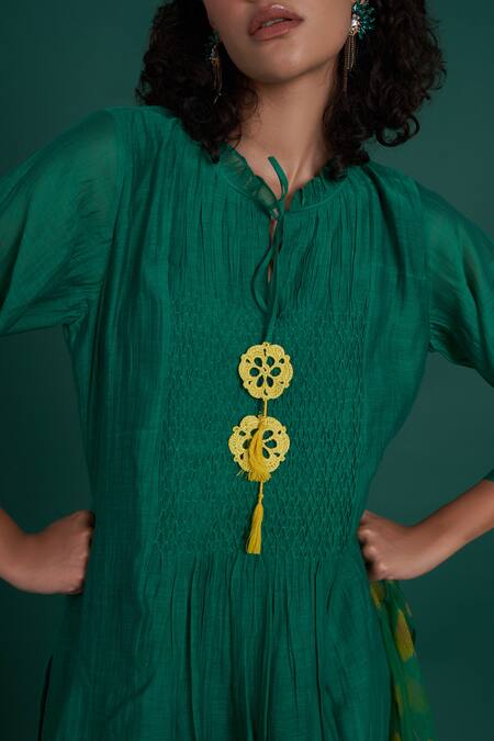 Priti Prashant Emerald Green Cotton, , Orina Smocked Kurta Set With Printed Dupatta at Aza Fashions Priti Prashant_Emerald Green Cotton, , Orina Smocked Kurta Set With Printed Dupatta _at_Aza_Fashions