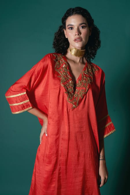 Buy Priti Prashant Orange Silk, Tissue Lace V-neck Hana Embroidered Kaftan Kurta And Pant Set Buy_Priti Prashant_Orange Silk, Tissue Lace V-neck Hana Embroidered Kaftan Kurta And Pant Set
