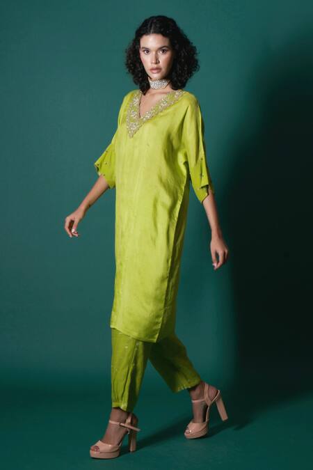 Shop Priti Prashant Green Silk, Tissue Lace V-neck Riaa Embroidered Kaftan Kurta And Pant Set Online at Aza Fashions Shop_Priti Prashant_Green Silk, Tissue Lace V-neck Riaa Embroidered Kaftan Kurta And Pant Set _Online_at_Aza_Fashions