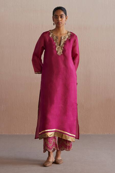 Weaver Story_Pink Organza Sequins, Gota Patti, Embroidery Meheroo Nalki Kurta Pant Set _Online_at_Aza_Fashions