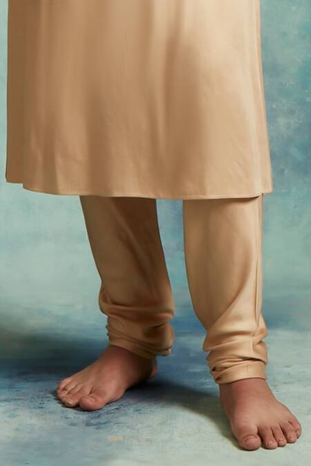 Vedika Soni_Green Satin Embroidery Floral Bundi Kurta Set _Online_at_Aza_Fashions