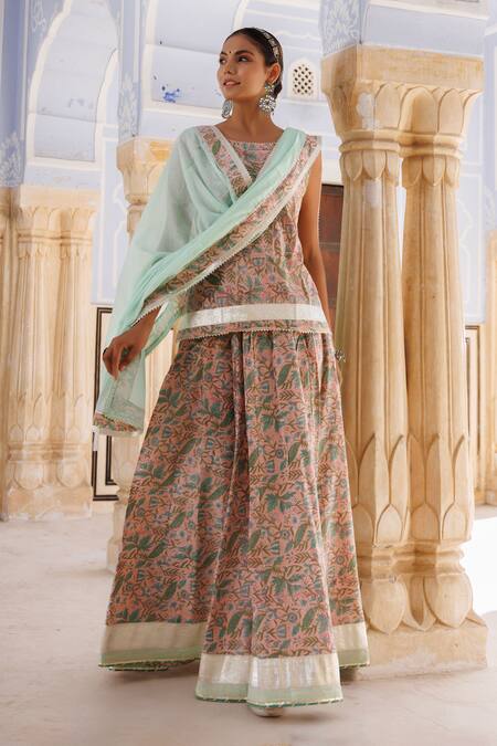 Geroo Jaipur_Peach Cotton Embroidery, Gota Patti Boat Floral Hand Block Print Kurta Skirt Set _Online_at_Aza_Fashions