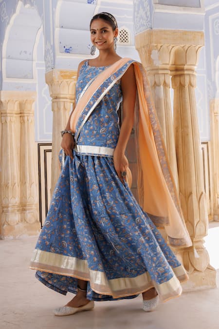 Geroo Jaipur_Blue Cotton Gota Patti, Cut Work Square Garden Hand Block Print Kurta Skirt Set _Online_at_Aza_Fashions