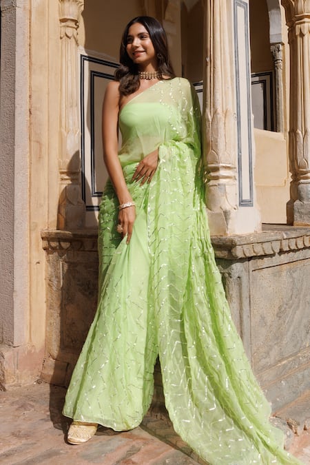 Geroo Jaipur_Green Chiffon, Crepe Gota Chevron Embroidered Saree With Unstitched Blouse Piece_Online_at_Aza_Fashions