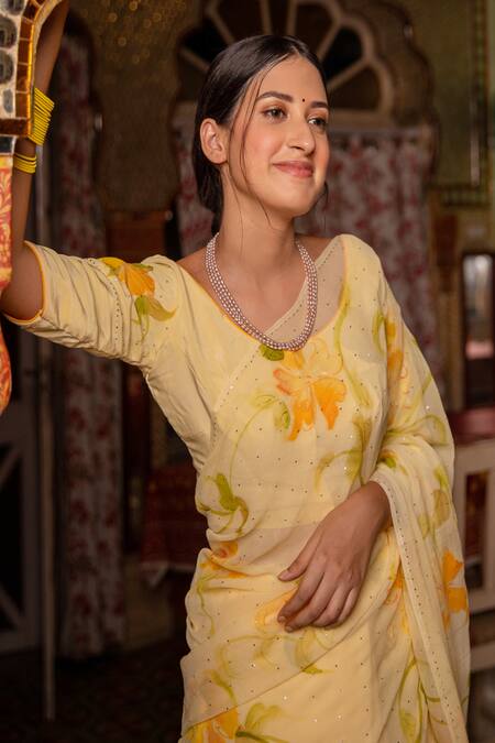 Geroo Jaipur Yellow Chiffon, Jacquard Botanic Hand Painted Saree With Unstitched Blouse Piece Online at Aza Fashions Geroo Jaipur_Yellow Chiffon, Jacquard Botanic Hand Painted Saree With Unstitched Blouse Piece _Online_at_Aza_Fashions