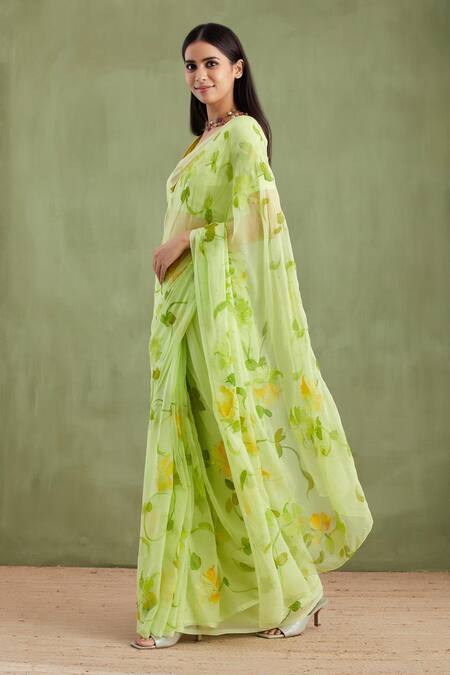 Geroo Jaipur_Green Chiffon, Jacquard Florid Hand Painted Saree With Unstitched Blouse Piece _Online_at_Aza_Fashions
