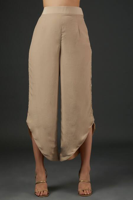 Vedika Soni Beige Crepe Embroidery Sequin V Neck Checkered Top And Pant Set Online at Aza Fashions Vedika Soni_Beige Crepe Embroidery Sequin V Neck Checkered Top And Pant Set _Online_at_Aza_Fashions