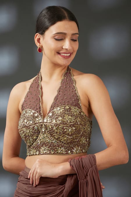 Vedika Soni_Brown Georgette Embroidery Stone Scallop V Neck Pre-stitched Saree With Blouse _Online_at_Aza_Fashions