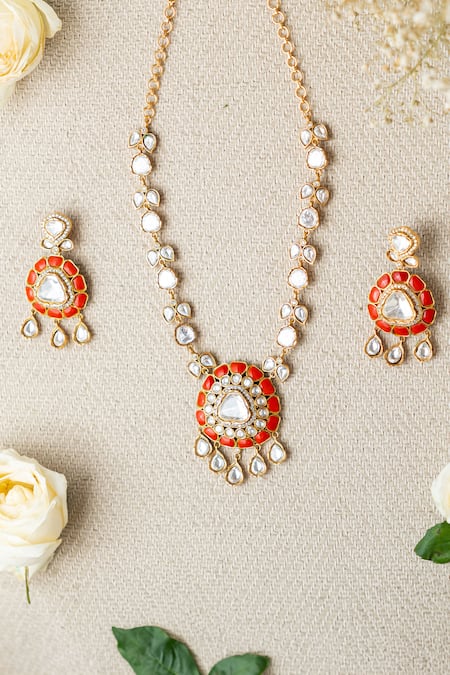 Zevar By Geeta Kundan Embellished Pendant Necklace Set 