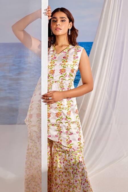 Buy Tarini Vij Off White Satin, Georgette, Organza Berina Floral Stripe Print Kurta Set Online at Aza Fashions Buy_Tarini Vij_Off White Satin, Georgette, Organza Berina Floral Stripe Print Kurta Set _Online_at_Aza_Fashions