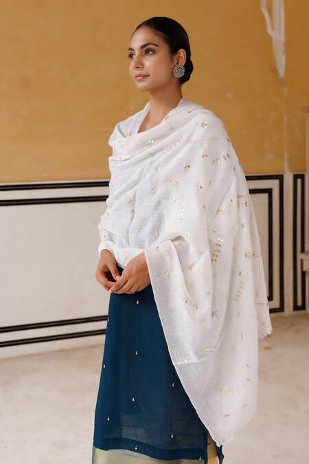 Geroo Jaipur_White Gotapatti Embroidered Shawl _Online_at_Aza_Fashions