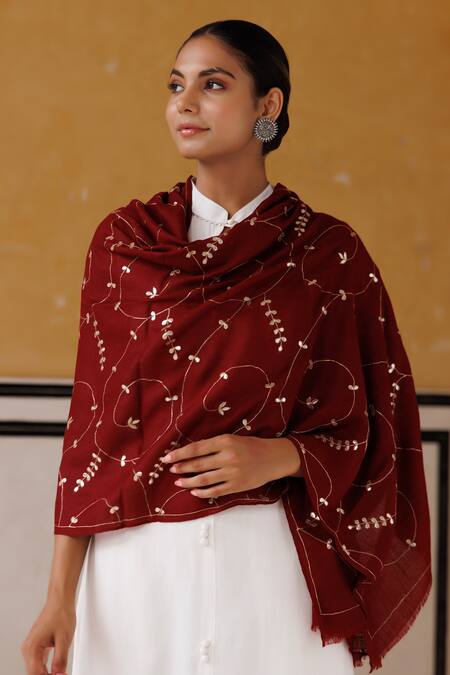 Geroo Jaipur_Maroon Gotapatti Work Shawl _Online_at_Aza_Fashions