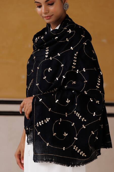 Geroo Jaipur_Black Floral Gotapatti Work Shawl _Online_at_Aza_Fashions