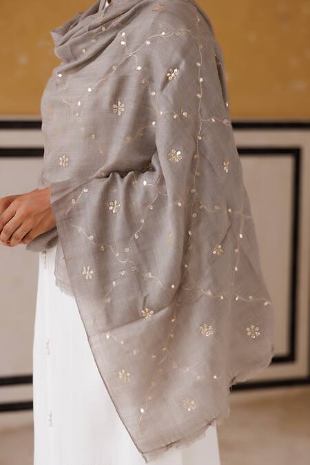 Buy Geroo Jaipur Grey Floral Gotapatti Work Shawl Online at Aza Fashions Buy_Geroo Jaipur_Grey Floral Gotapatti Work Shawl _Online_at_Aza_Fashions