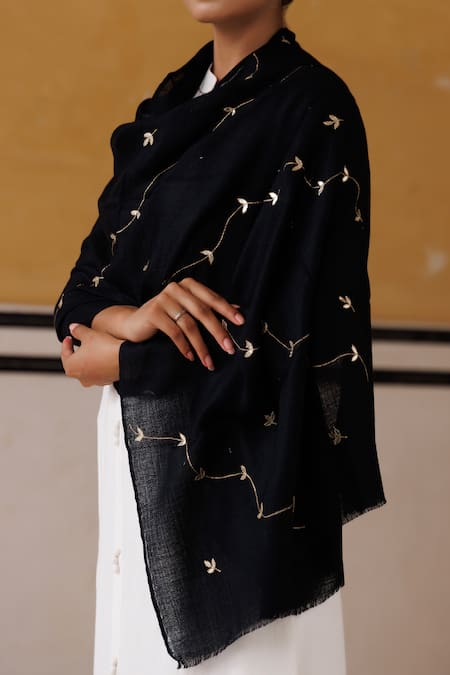 Buy_Geroo Jaipur_Black Gota Jaal Embroidered Shawl _Online_at_Aza_Fashions