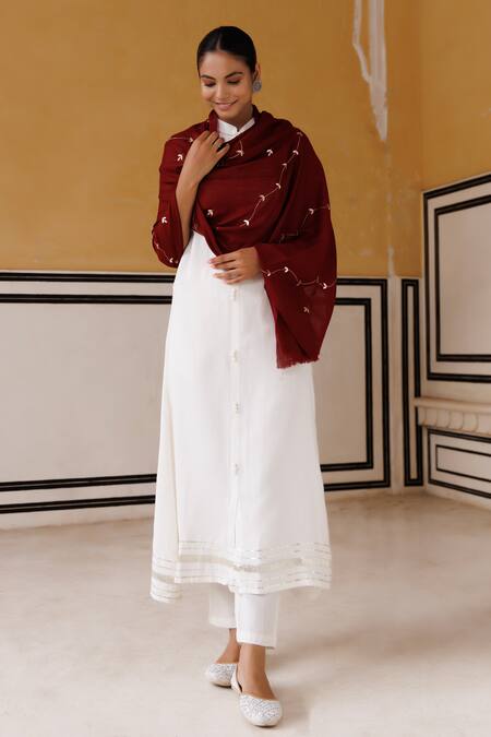 Geroo Jaipur Maroon Wool Jaal Pattern Shawl Online at Aza Fashions Geroo Jaipur_Maroon Wool Jaal Pattern Shawl _Online_at_Aza_Fashions