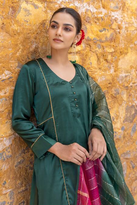Buy Myaara Green Satin, , , Solid Kurta Set With Floral Butti Pant Online at Aza Fashions Buy_Myaara_Green Satin, , , Solid Kurta Set With Floral Butti Pant _Online_at_Aza_Fashions