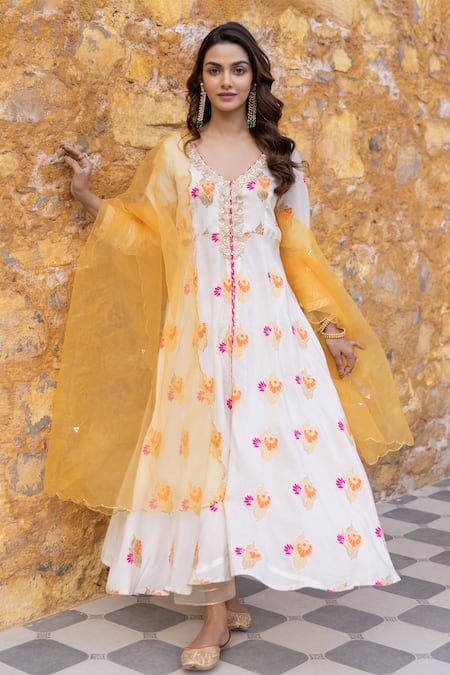 Buy_Myaara_White Silk, Viscose, Cotton, Floral Blossom Zari Patterned Anarkali Pant Set _Online_at_Aza_Fashions